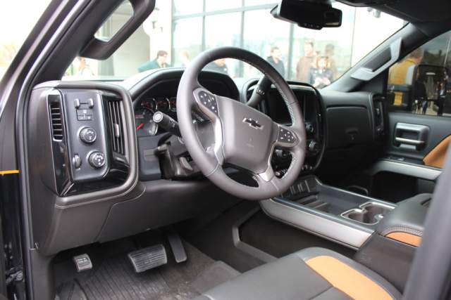 2017 Chevy Silverado 2500HD Carhartt Concept interior